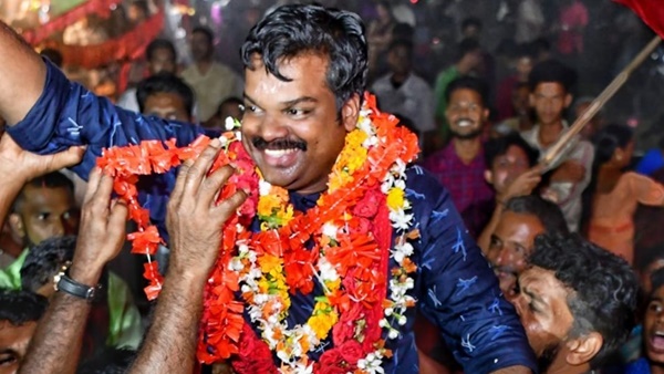 ജനീഷ് കുമാറിലൂടെ