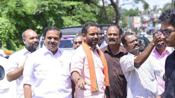 നിയമത്തിന്റെ ഭാഗത്ത്