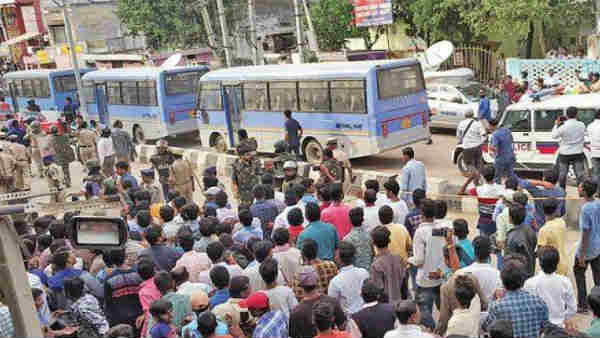 ഡോക്ടറെ നിരീക്ഷിച്ച പ്രതികള്
