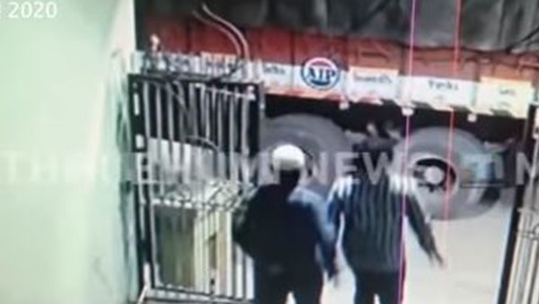 ഗൾഫിലാണെന്ന് പറഞ്ഞ് തെറ്റിദ്ധരിപ്പിച്ചു