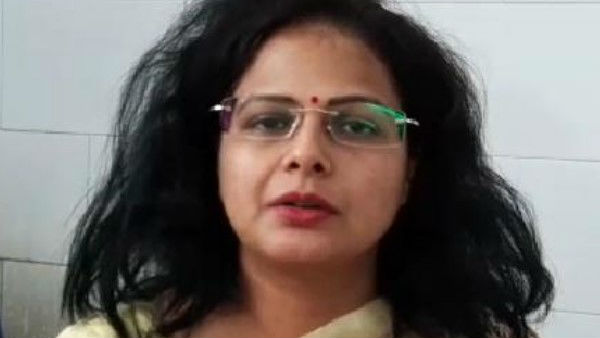 അരക്കെട്ടില് ചവിട്ടി