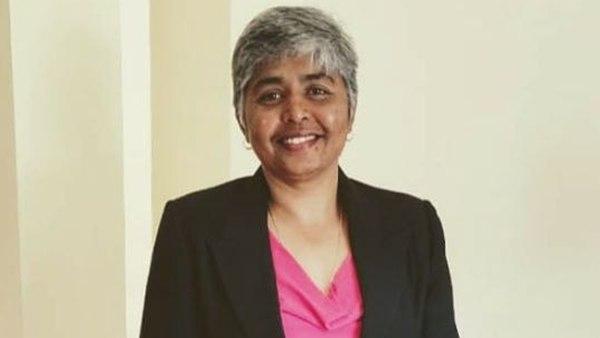 അര്ണബിനെ പോലെ