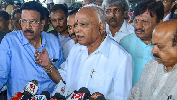 ഫേസ്ബുക്ക് പോസ്റ്റുകള് തെളിവോ?