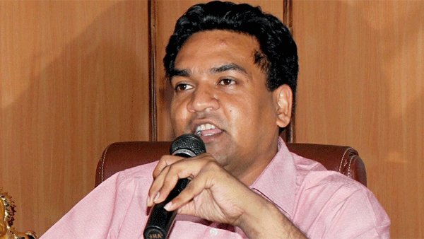 പോലീസിന് വിമര്ശനം
