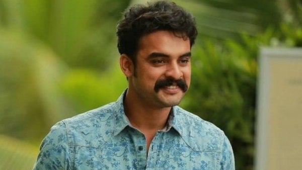താരങ്ങൾ വിവാദത്തിൽപ്പെടുന്നു