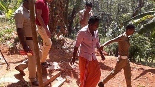 അടി കൊടുക്കുക