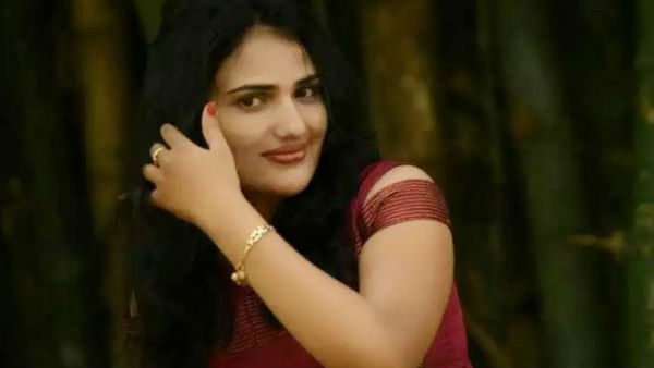 വാട്സ്ആപ്പ് സന്ദേശത്തില്...