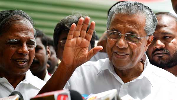 ട്രാവലറില് നാട്ടിലേക്ക്