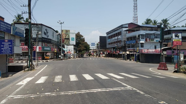 ലോക്ഡൗണ് ലംഘിച്ചതിന്