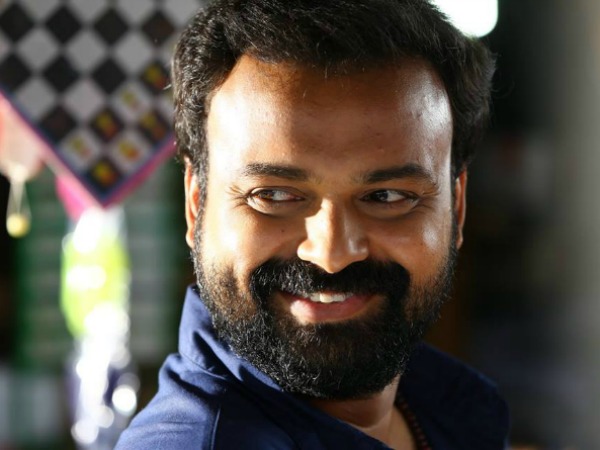 ഉറച്ച് നിന്ന് നടന്