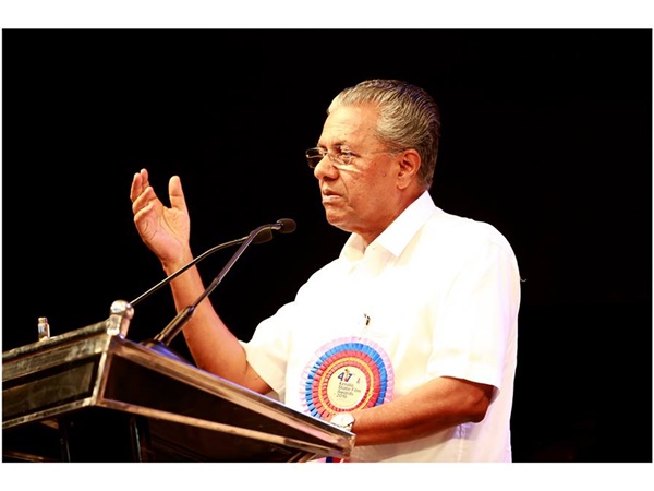 പ്രളയകാലത്തെ മുഖ്യമന്ത്രിയുടെ പത്രസമ്മേളനങ്ങൾ