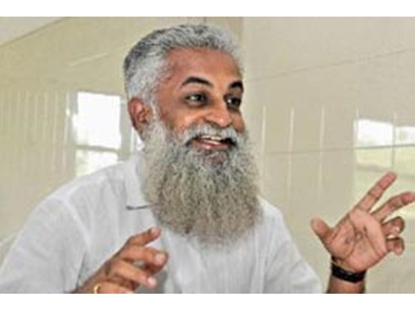 വിവാദ നായകന്