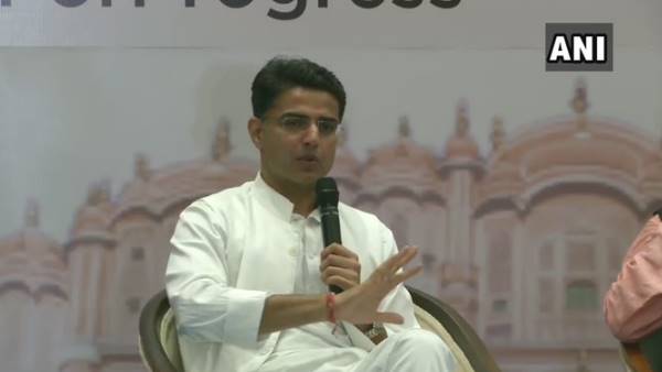 ഗെലോട്ടിന് മുകളില്