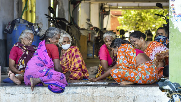 ദില്ലിയിൽ 23 ഇടങ്ങളിൽ ലോക്ക് ഡൌൺ