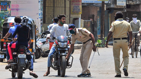 മൂന്ന് ഘട്ടങ്ങളില്