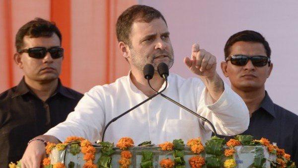 'ലോക്ക് ഡൗൺ; അമേഠിയെ മറക്കാതെ രാഹുൽ, ട്രക്ക് നിറയെ അവശ്യസാധനങ്ങളെത്തിച്ചു
