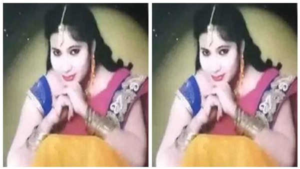 വാതിൽ തകർത്ത് പോലീസ്