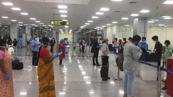 നേരിട്ട് ഐസൊലേഷന് കേന്ദ്രങ്ങളിക്ക്
