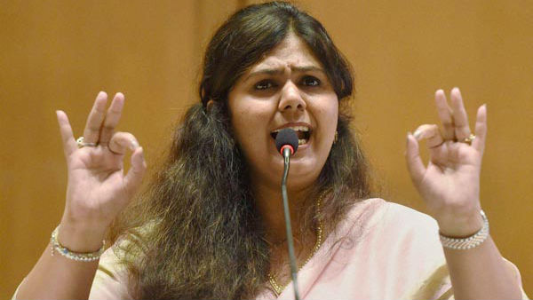 പങ്കജ മുണ്ടെയിലേക്ക് ശ്രദ്ധ