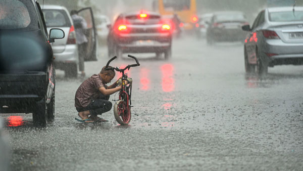 ന്യൂനമര്ദം ചുഴലിക്കാറ്റായി മാറും