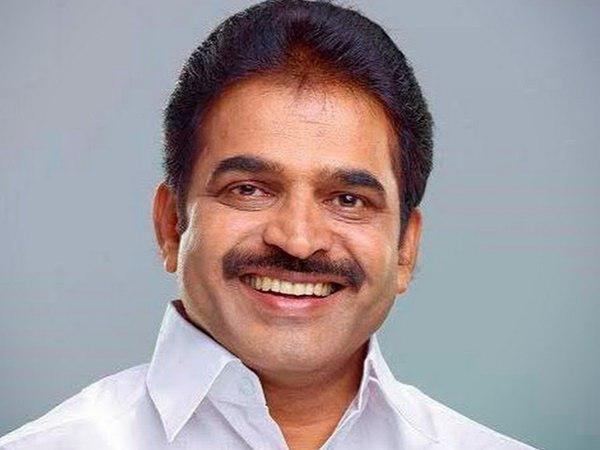 കൊള്ളയടിക്കുന്നു