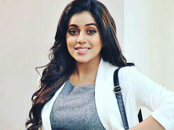 തട്ടിപ്പിന് ഇരയായി