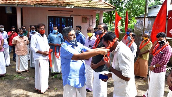 തയ്യറാകാത്തത് ദുരൂഹമാണ്