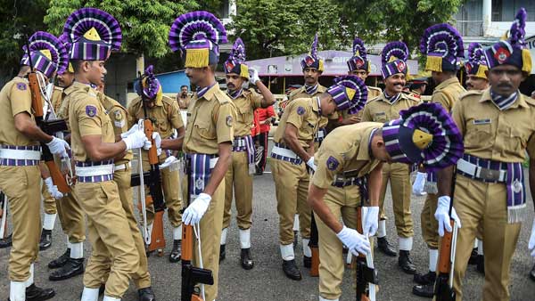 പോലീസുകാരുടെ 'നാടന്' ഇംഗ്ലീഷ്