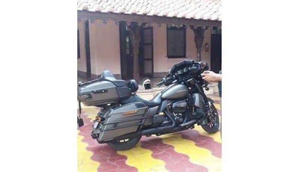 ബിജെപി നേതാവിന്റെ മകന്റെ ബൈക്ക്