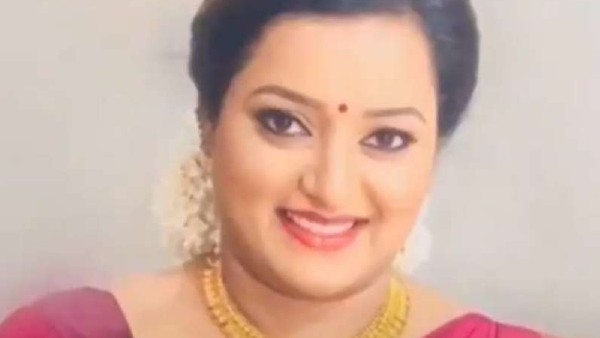 സ്വപ്നയ്ക്കൊപ്പം ശാശ്വതി