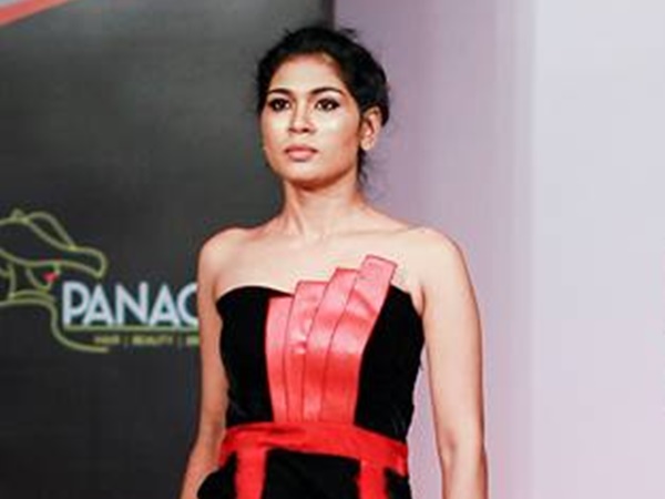 ക്വാർട്ടേഴ്സിൽ പോലീസ് റെയ്ഡ്