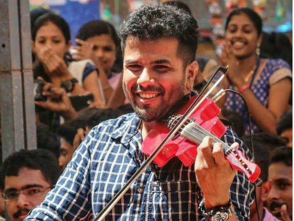 അപകട സ്ഥലത്തെ രണ്ട് പേർ