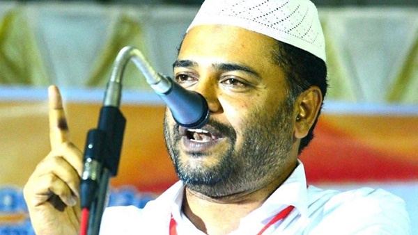ഫെയ്സ് ബുക്ക് ലൈവിലൂടെ