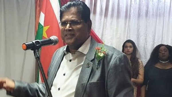 സ്പാനിഷ് സംസാരിക്കാത്ത രാജ്യം