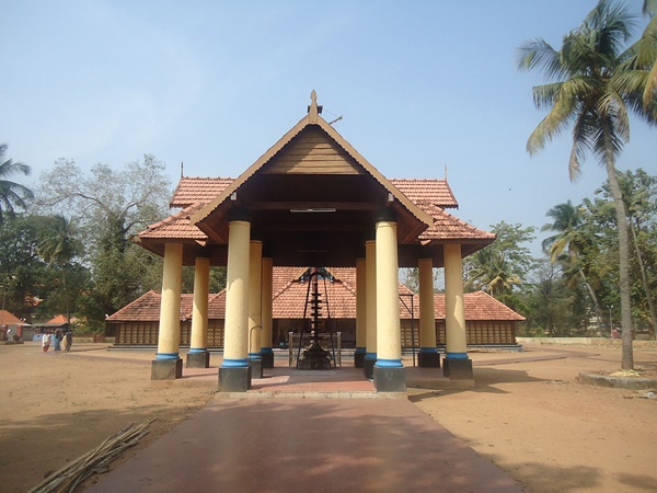 അത്തം മുതൽ തിരുവോണം വരെ