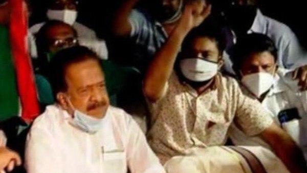 പ്രതിപക്ഷം പറയുന്നത്