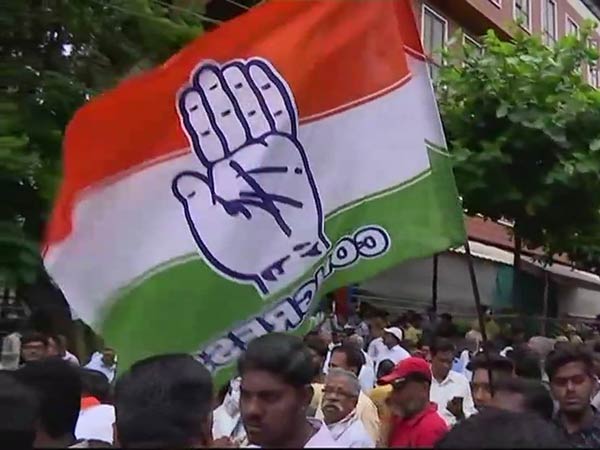 കോണ്ഗ്രസ് പ്രവര്ത്തകർ അറസ്റ്റിൽ