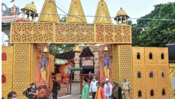 മതാന്ധതയുടേയും വർഗ്ഗീയതയുടേയും നിത്യസ്മാരകം