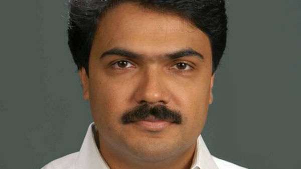പാര്ട്ടി വിപ്പ് ലംഘിച്ചു