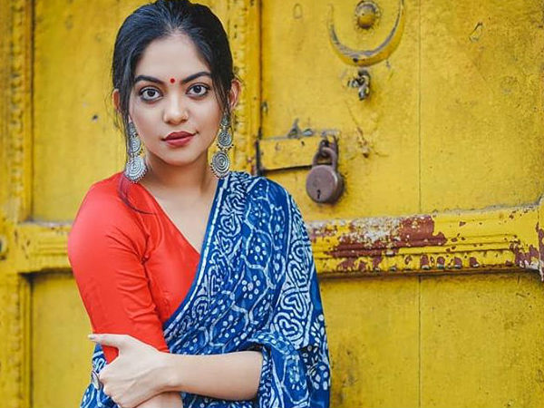 ഇന്സ്റ്റഗ്രാം സ്റ്റാറ്റസില്