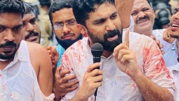 അമ്മേ ഞങ്ങളിറങ്ങുന്നു