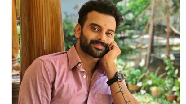 എനിക്ക് ഒന്നേ ചോദിക്കാനുള്ളു