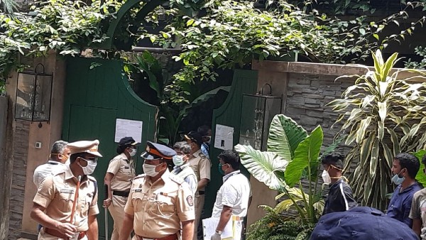 കങ്കണ മുംബൈയിലേക്ക്