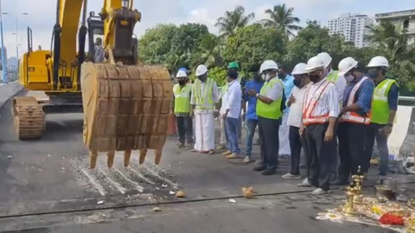 പാലം പൊളിക്കൽ തുടരുന്നു