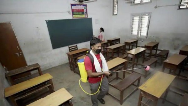 ദില്ലിയില് തീരുമാനം മാറ്റി