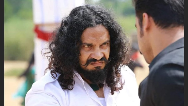 ടൊവിനോയുടെ വില്ലന്