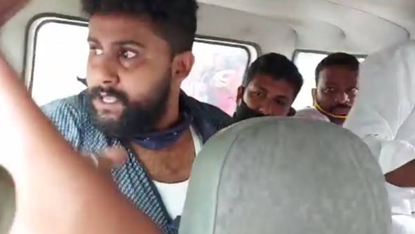 12 പ്രതികള്