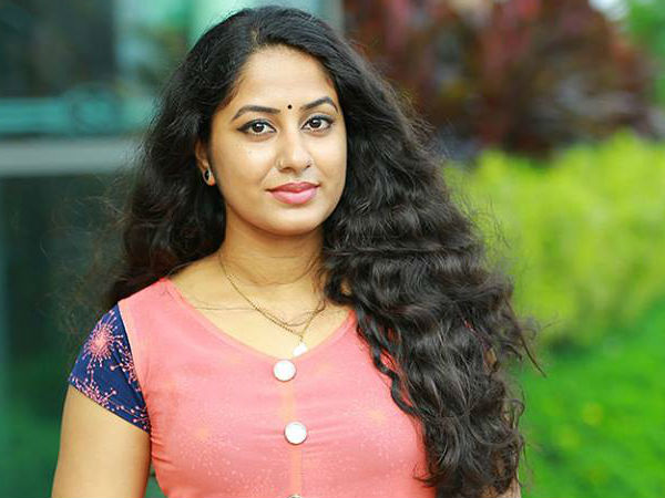 ഒരുപാട് തെറ്റുകളും ശരികളും