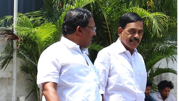 അപവാദകരവും അസത്യവും
