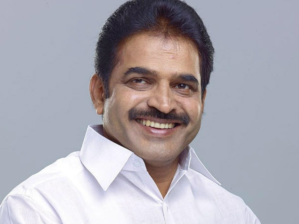 രണ്ട് കത്തയച്ചു
